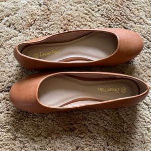 Brown flats 9 1/2
